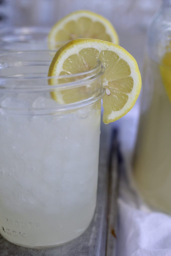 Close-up of Lemonade with Ice and Lemon Slices